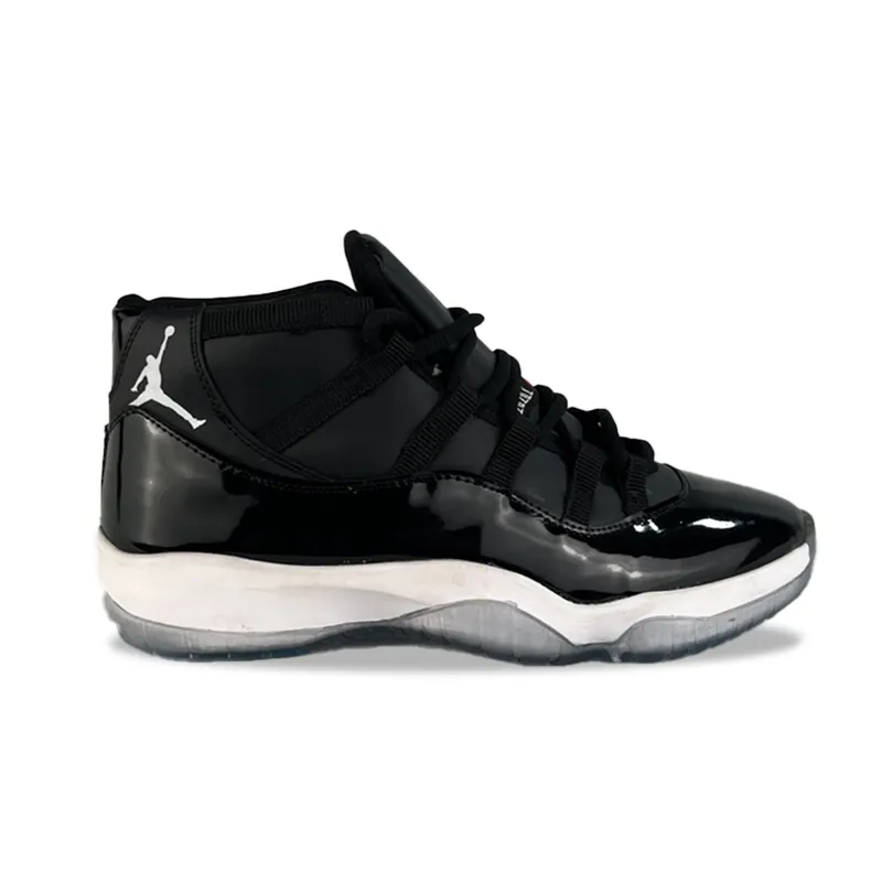 کتونی نایک ایر جردن 11 مشکی سفید ساقدار